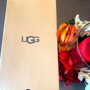 Ugg w Ansley slipper